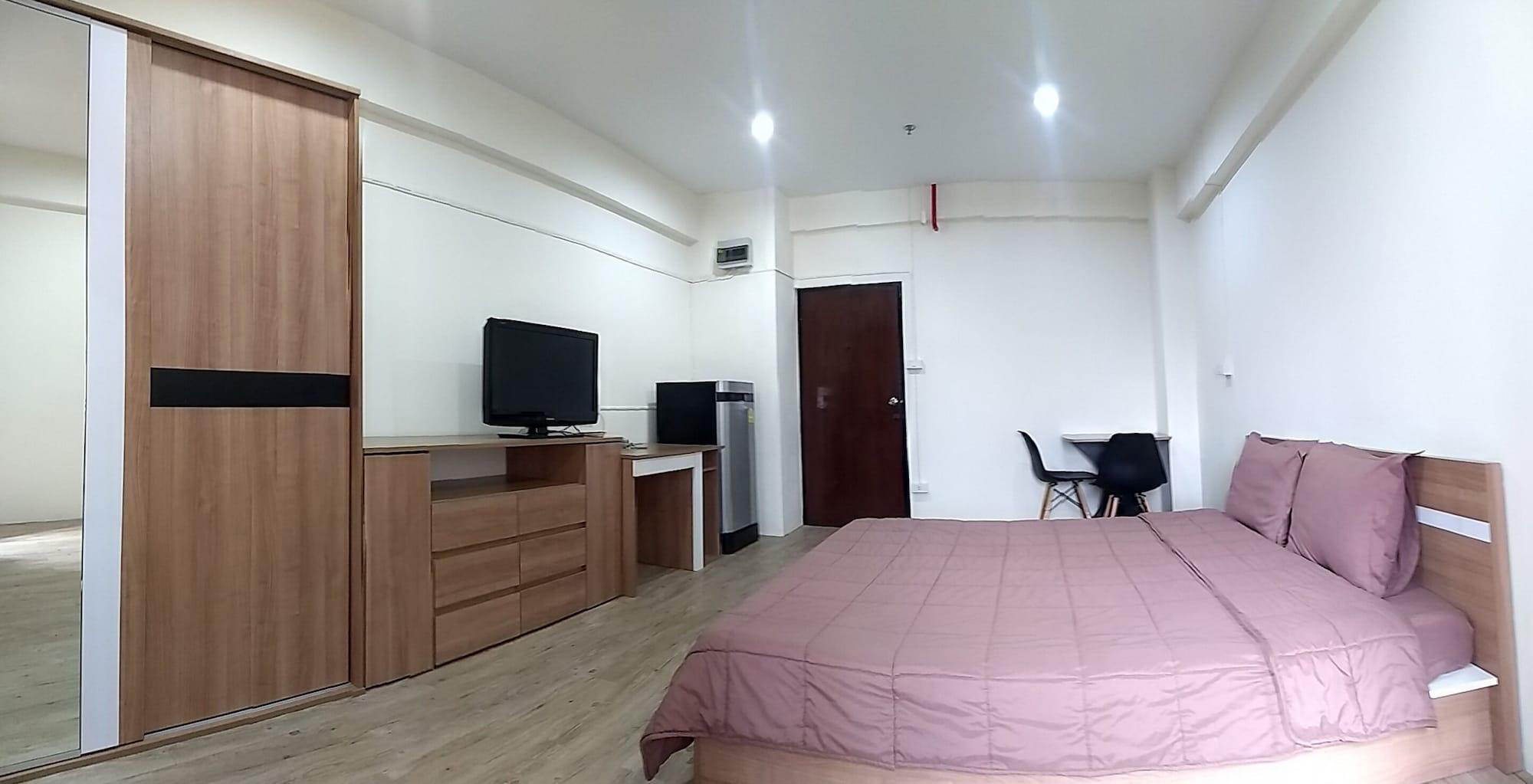 โกมลเรสซิเดนซ์ Hotel กรุงเทพมหานคร ภายนอก รูปภาพ